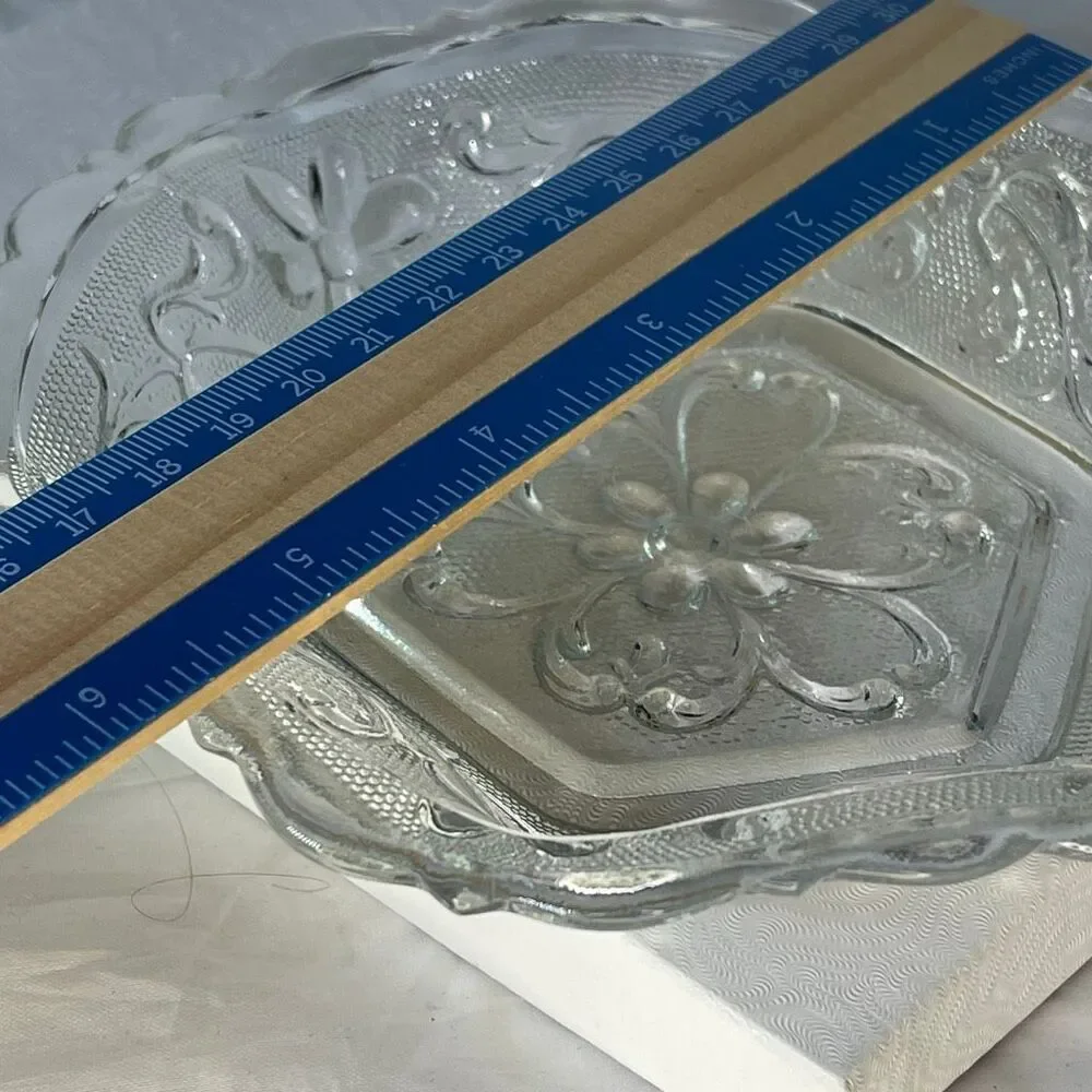 VTG Indiana Glass Tiara clear Sandwich glass hexagon daisy scroll bowl.